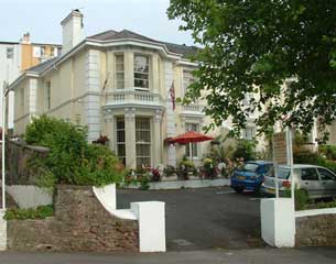 Walnut Lodge B&B,  Torquay